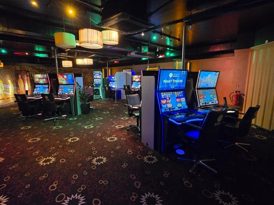 Bilder MERKUR SPIELHALLE Hannover