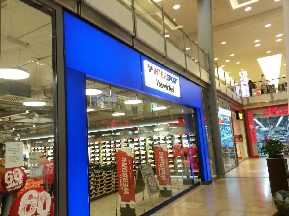 Bilder INTERSPORT Voswinkel Ettlinger Tor