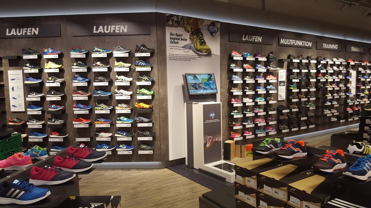 Bilder INTERSPORT Voswinkel Ettlinger Tor