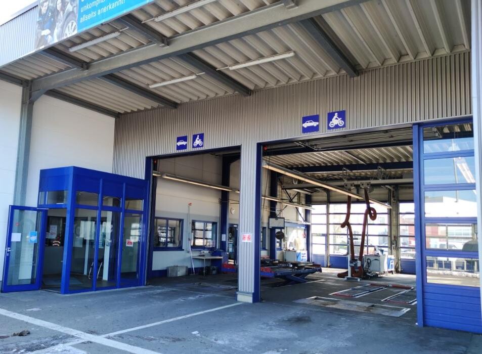 Bilder TÜV SÜD Service-Center Ravensburg