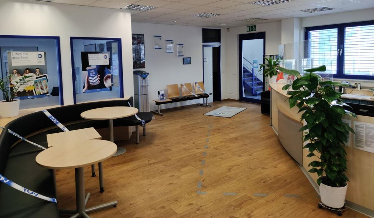 Bilder TÜV SÜD Service-Center Ravensburg