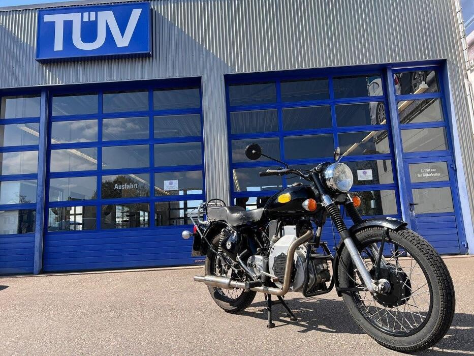 Bilder TÜV SÜD Service-Center Ravensburg