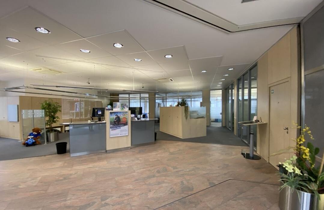Bilder Raiffeisenbank Neustadt eG, Geschäftsstelle Straßenhaus