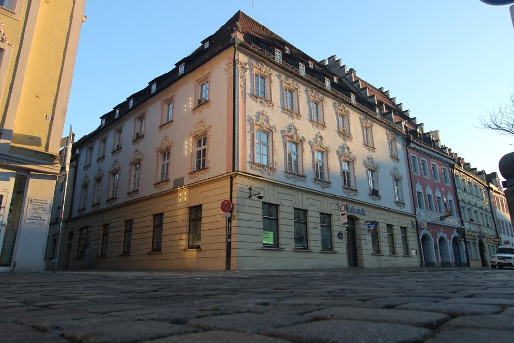 Bilder VR-Bank Ostbayern-Mitte eG - Hauptgeschäftsstelle Ludwigsplatz