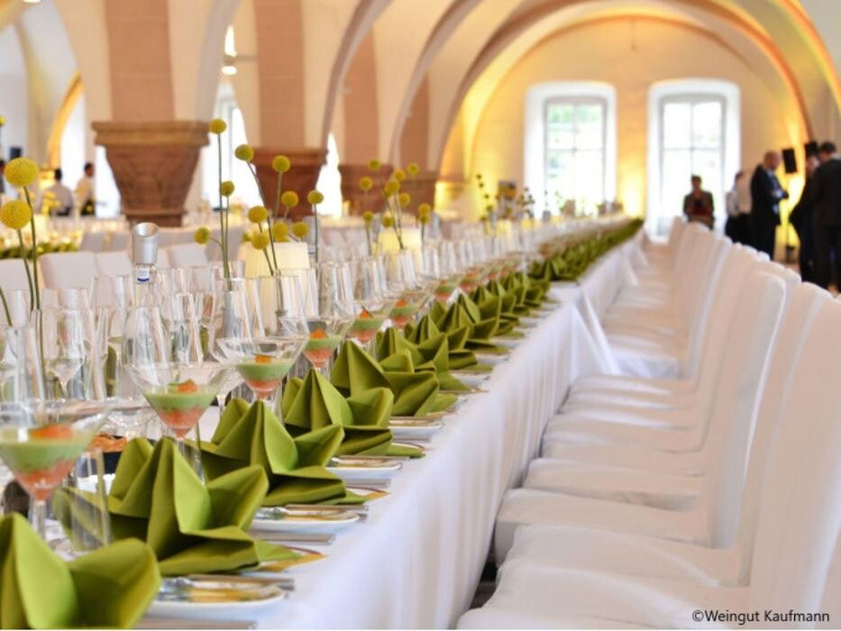 Bilder Balthasar Ress Weingut KG
