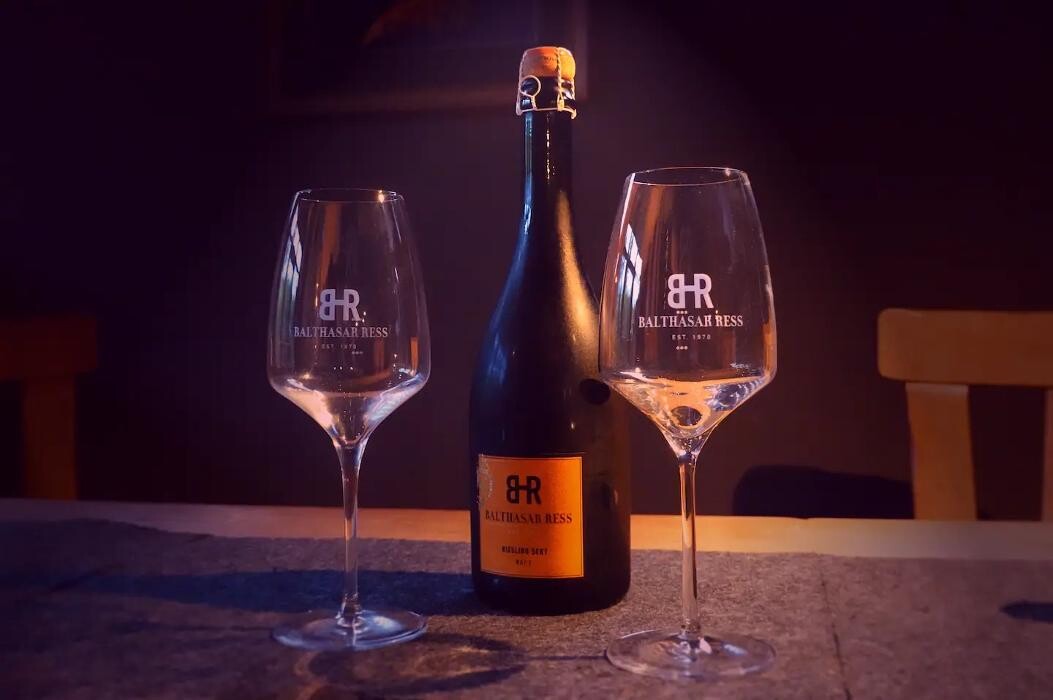 Bilder Balthasar Ress Weingut KG