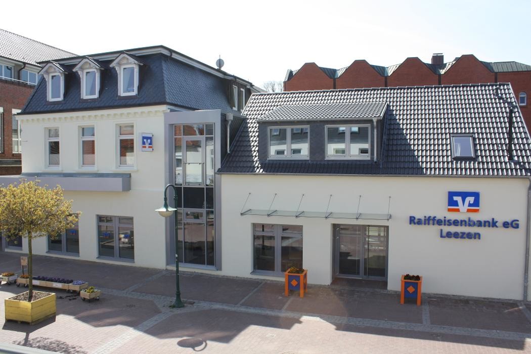 Bilder Raiffeisenbank eG, Leezen