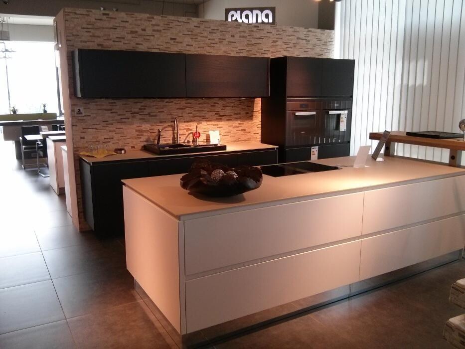 Bilder PLANA Küchenstudio Augsburg