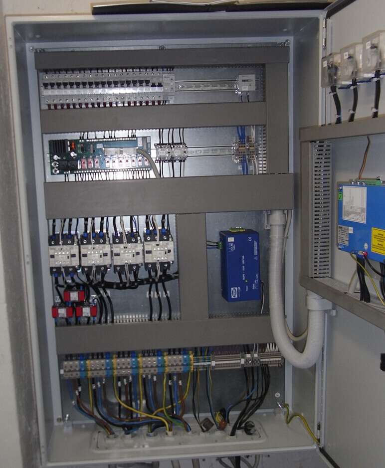 Bilder Franck Elektrotechnik GmbH Notstromanlagen & Generatoren, Helmut Schlenk Notstromanlagen & Generatoren