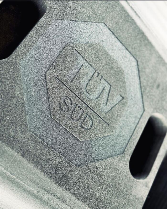 Bilder TÜV SÜD Service-Center Aalen-Essingen