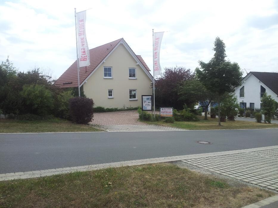 Bilder Heinz von Heiden-Musterhaus Himmelkron - Wir bauen Ihr Massivhaus.