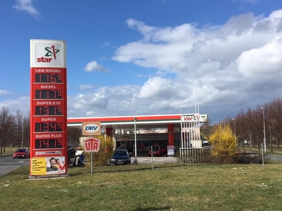 Bilder star Tankstelle