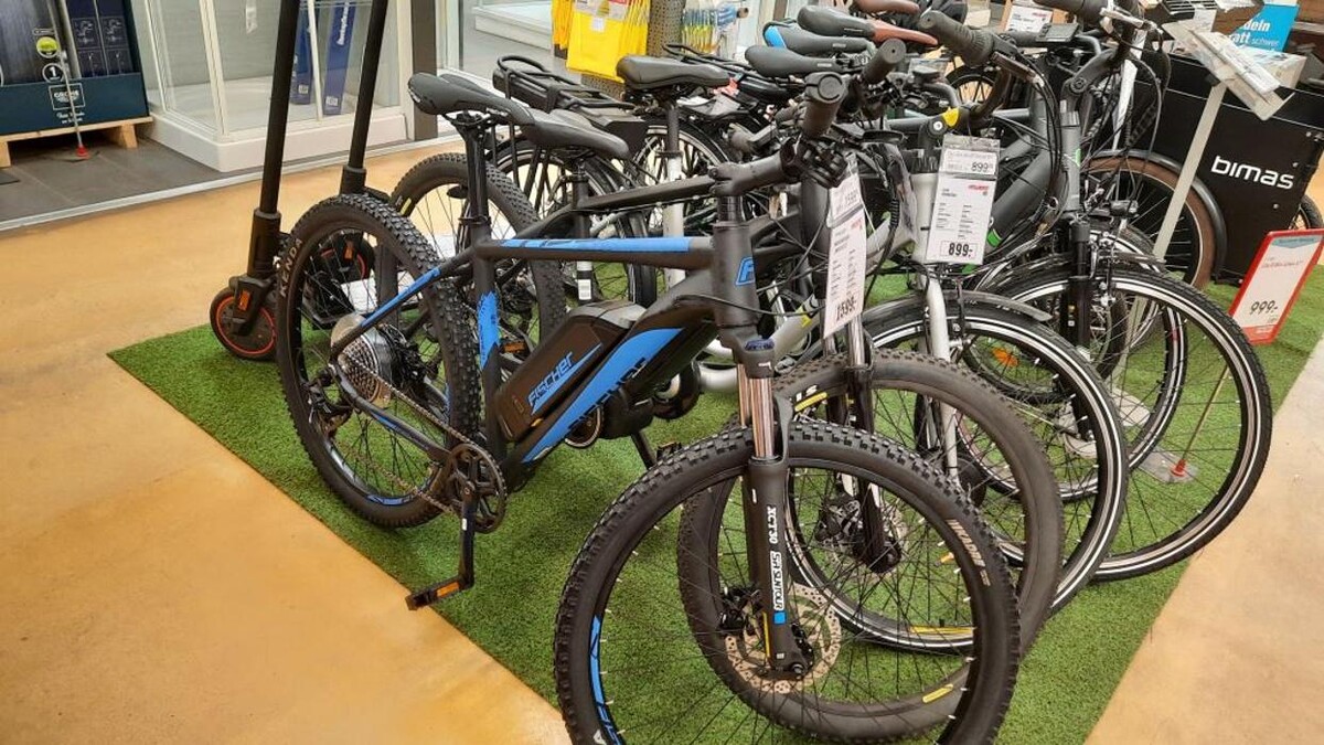 Bilder HELLWEG - Die Profi-Baumärkte Deulowitz