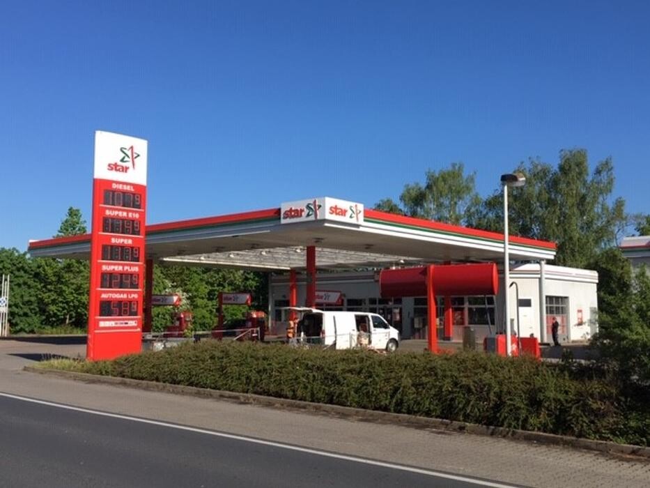 Bilder star Tankstelle