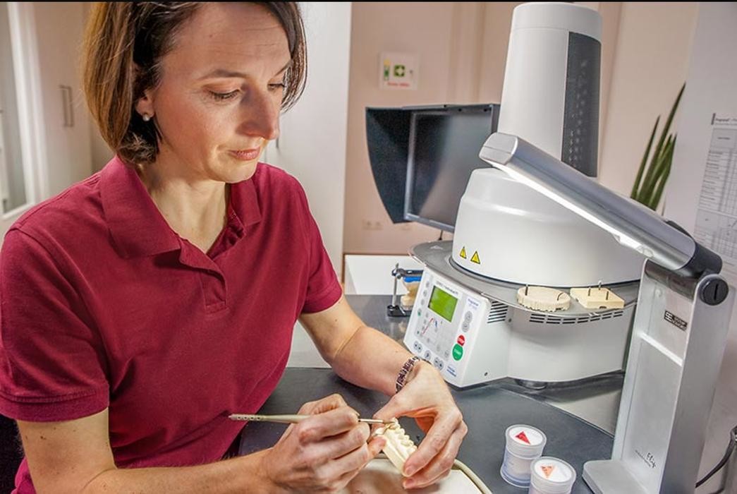 Bilder Zahnarzt Dr. Thomas Kiermeier