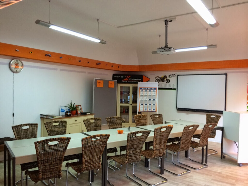 Bilder Fahrschule Ready2Drive GmbH