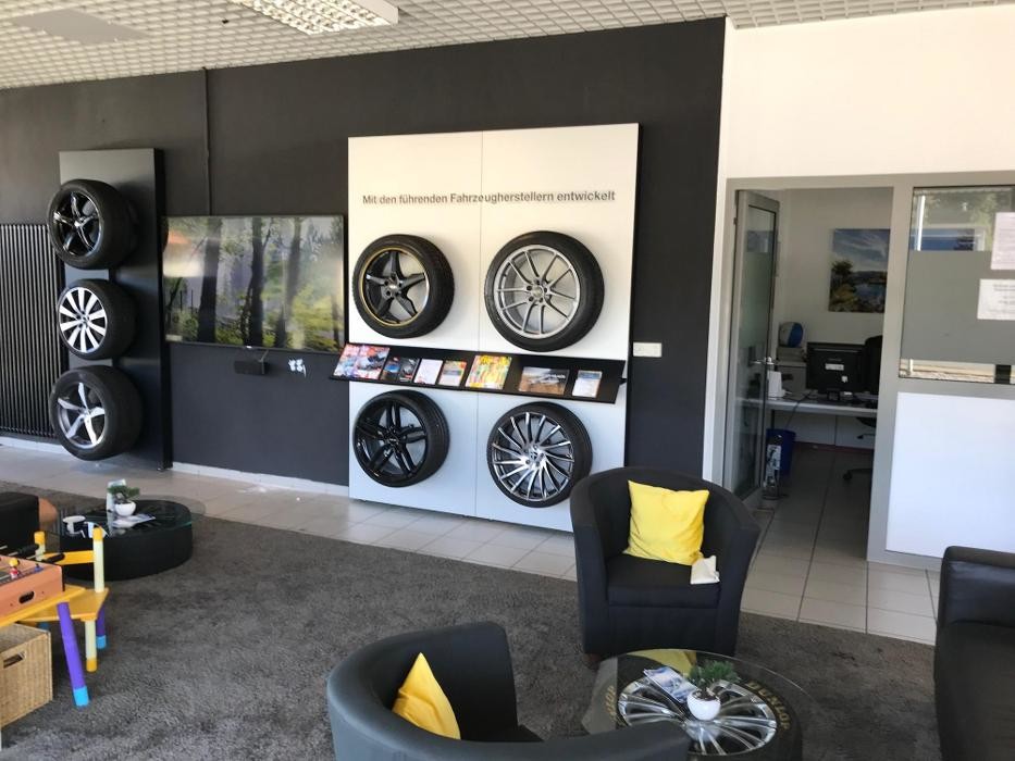 Bilder Driver Center Simon Bavinck