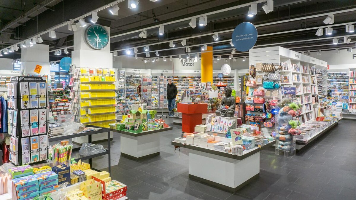 Bilder Schmitt & Hahn Buch und Presse im Hauptbahnhof Nürnberg - Mittelhalle