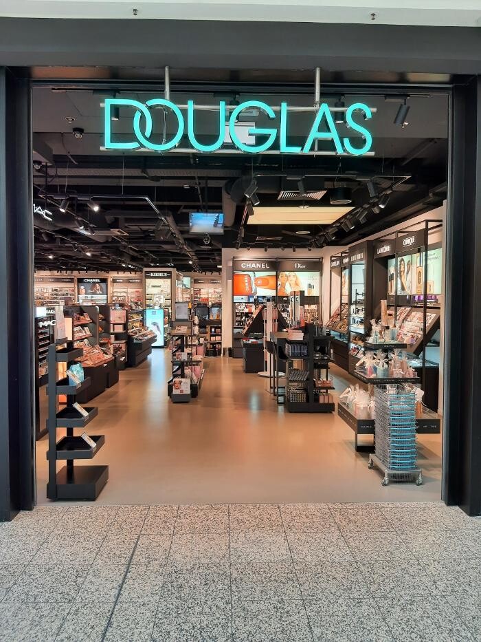 Bilder Douglas Bayreuth Rotmain-Center