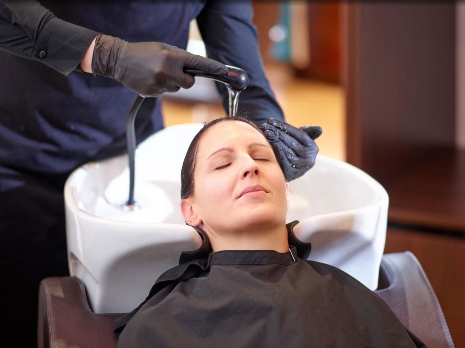 Bilder Friseur Salon Charmeleo