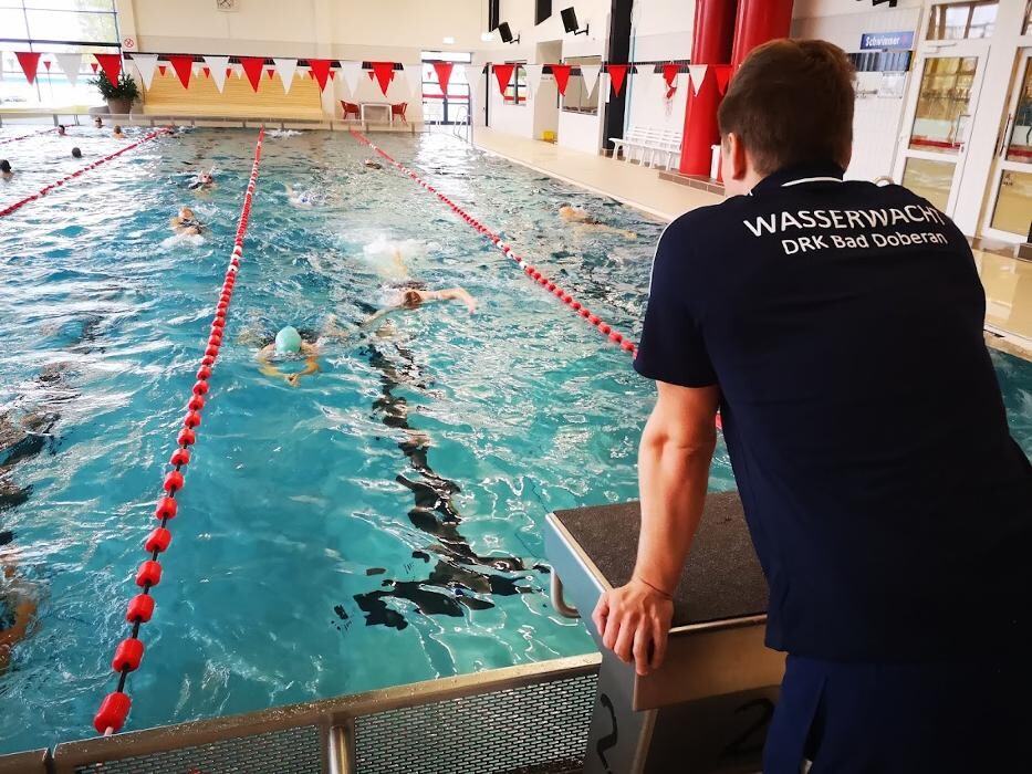 Bilder WIRO Schwimmhalle Gehlsdorf