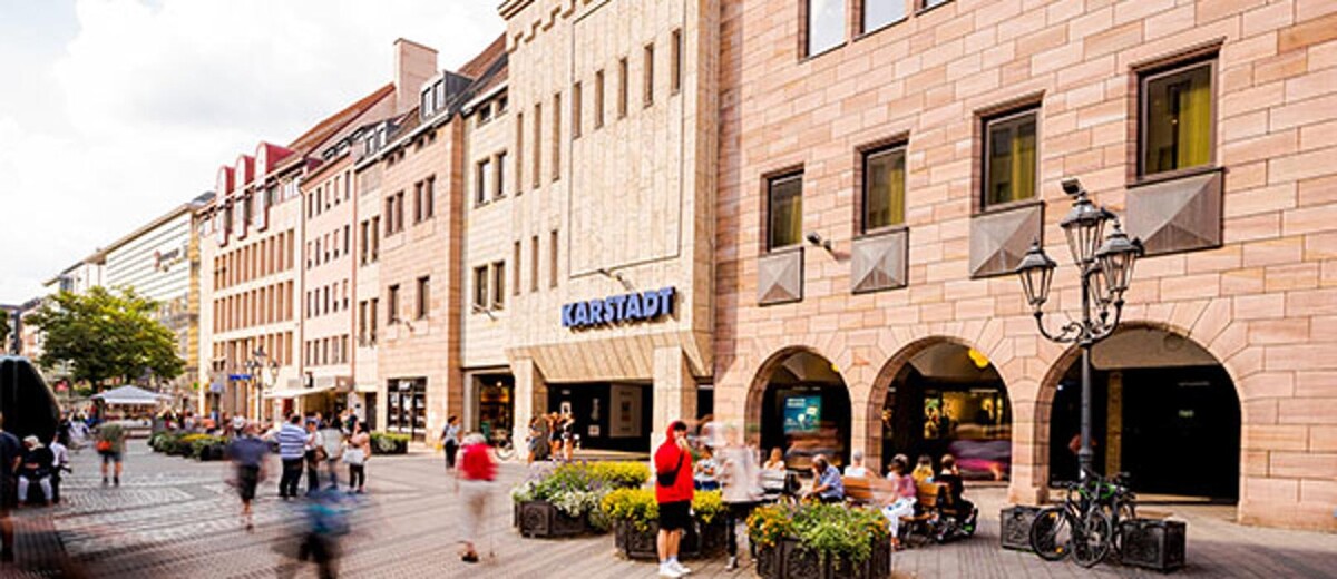 Bilder GALERIA Nürnberg an der Lorenzkirche