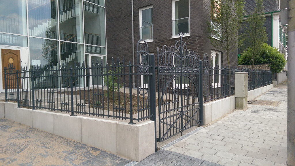 Bilder MESTAHKO (Inh. Paul Dahinten)