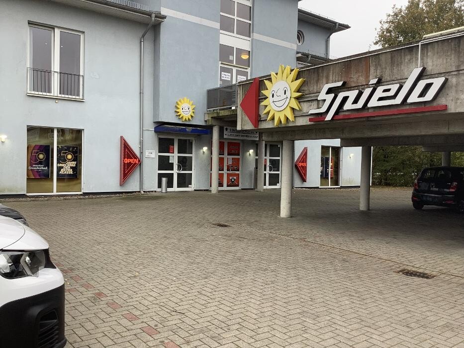 Bilder MERKUR SPIELHALLE Elmshorn
