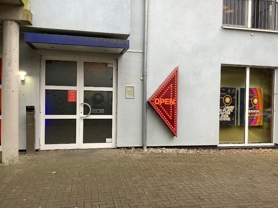 Bilder MERKUR SPIELHALLE Elmshorn