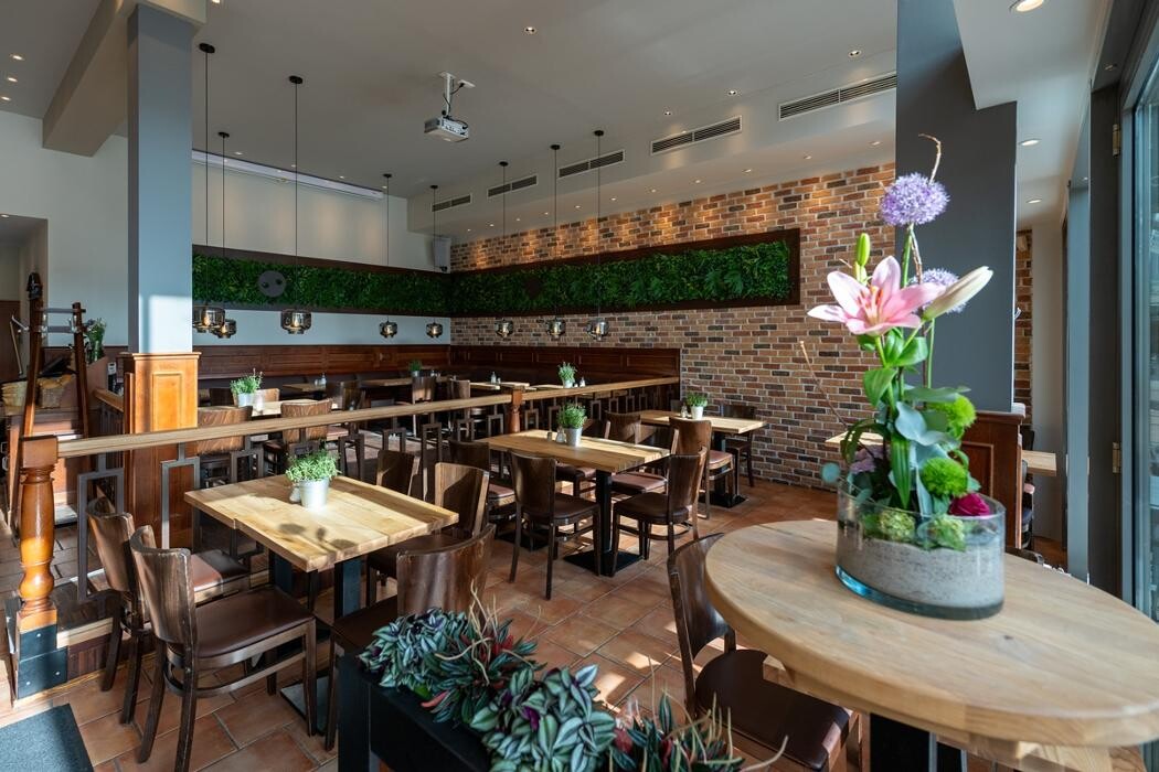 Bilder Schweinske Restaurant in Kiel - Schnitzel, Burger & Frühstück