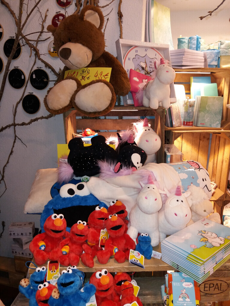 Bilder Ratzefatz Christine Birndorfer Schreibwarenladen