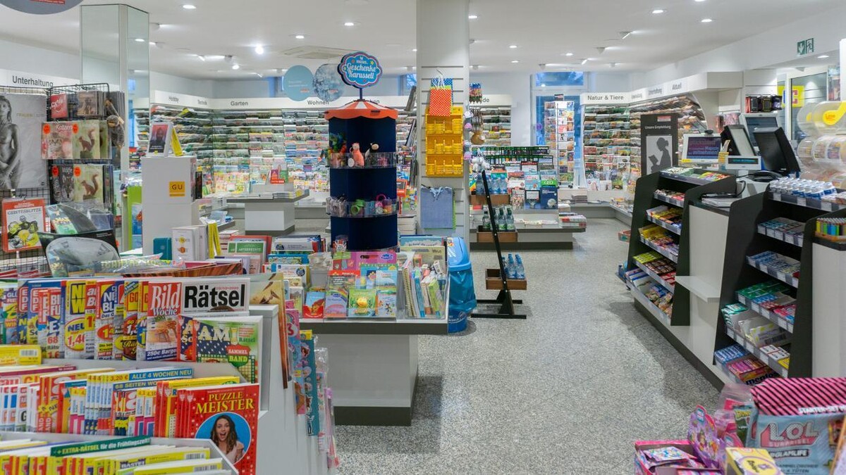 Bilder Schmitt & Hahn Buch und Presse im Bahnhof Neumarkt