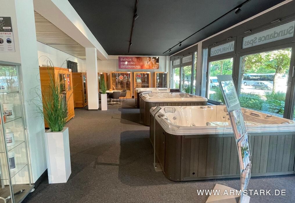 Bilder ARMSTARK Whirlpools, Swim Spas, Saunen & Infrarotkabinen