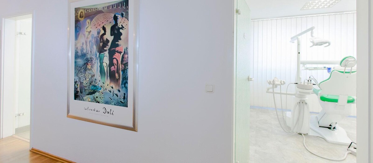 Bilder Adrian Opperskalsky | Zahnarzt