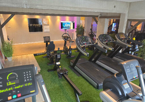 Bilder Le Studio Sportsclub