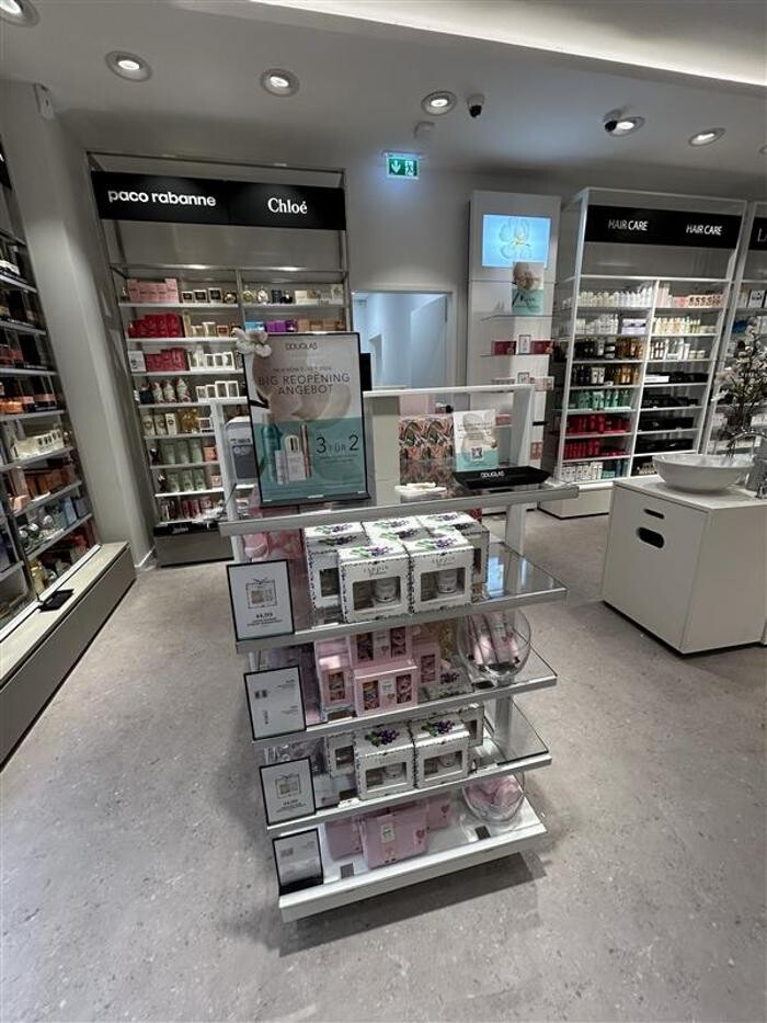 Bilder Douglas Bergisch Gladbach