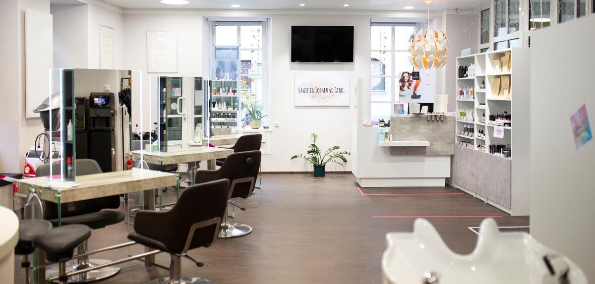 Bilder Haare in Form und Farbe GmbH