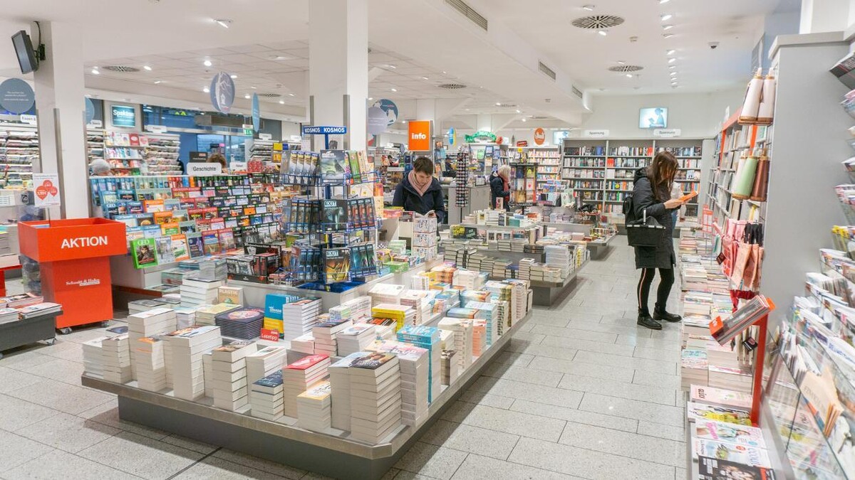 Bilder Schmitt & Hahn Buch und Presse im Hauptbahnhof Karlsruhe