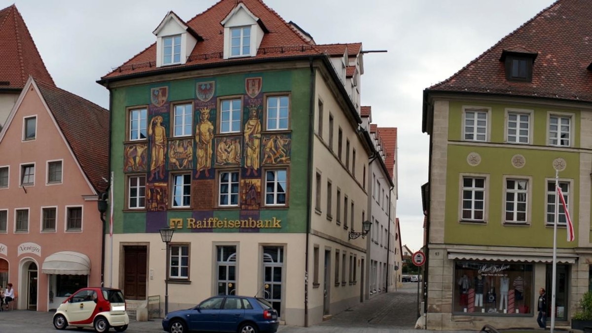 Bilder VR Bank im südlichen Franken eG - Hauptstelle Weißenburg