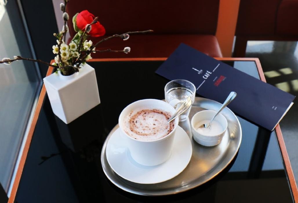 Bilder KPM Café