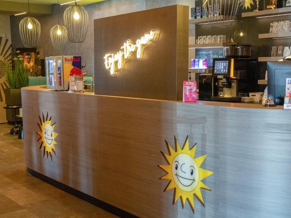 Bilder MERKUR SPIELHALLE Köln