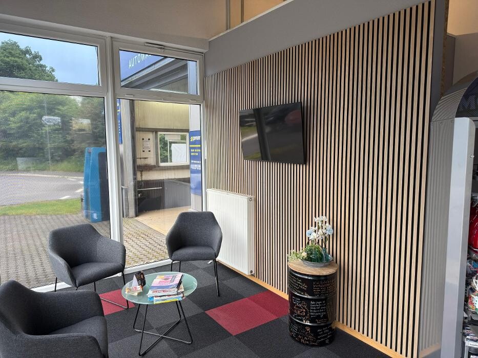 Bilder Premio Reifen + Autoservice - Car Service Center Rinscheid e.K.