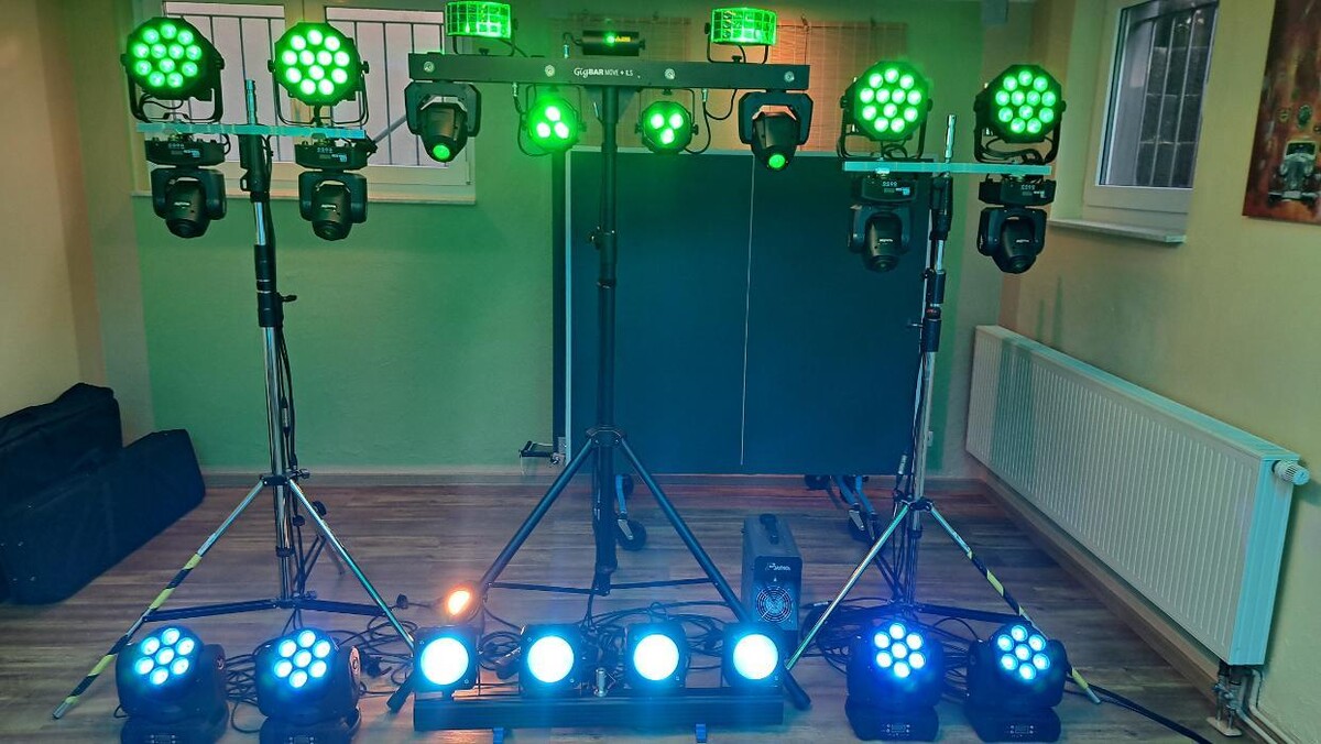 Bilder DJ-804 - Musik & Moderation