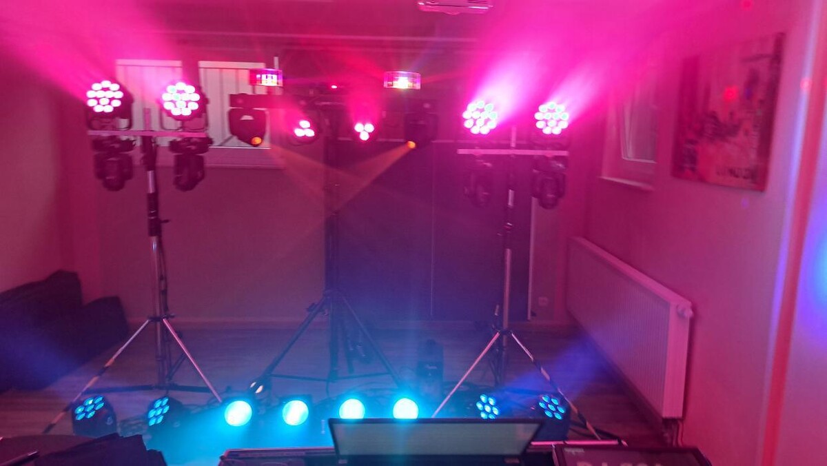 Bilder DJ-804 - Musik & Moderation