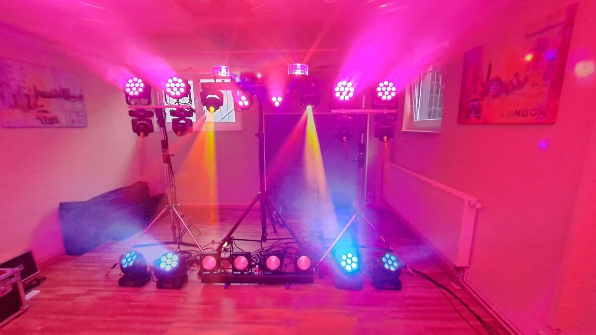 Bilder DJ-804 - Musik & Moderation