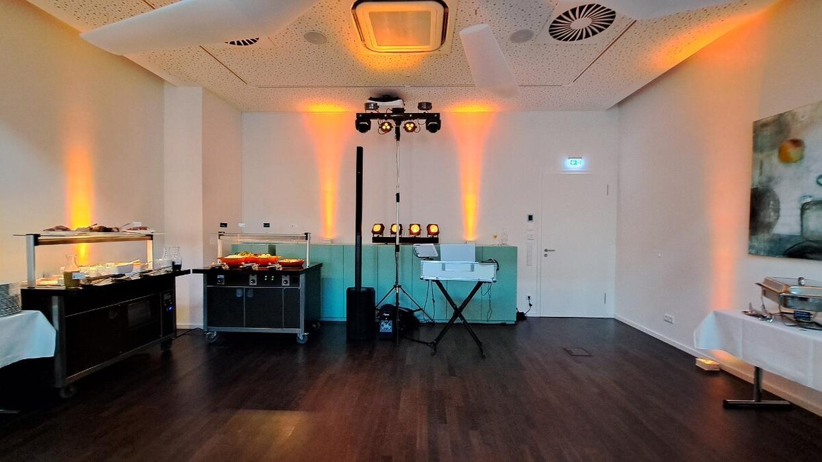 Bilder DJ-804 - Musik & Moderation