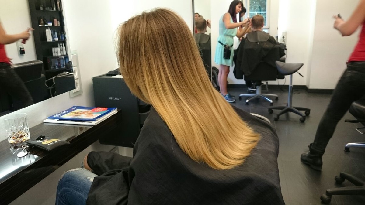 Bilder Friseur und Schönheitssalon Friseurzeit