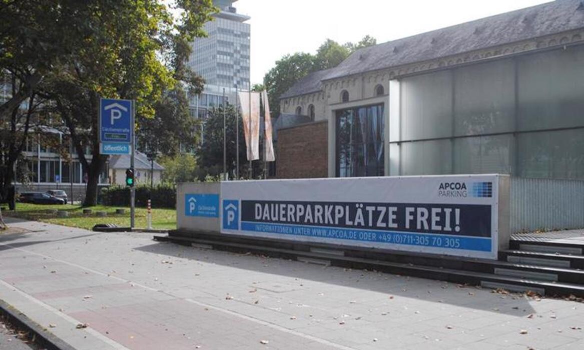Bilder Parkhaus Cäcilienstraße APCOA