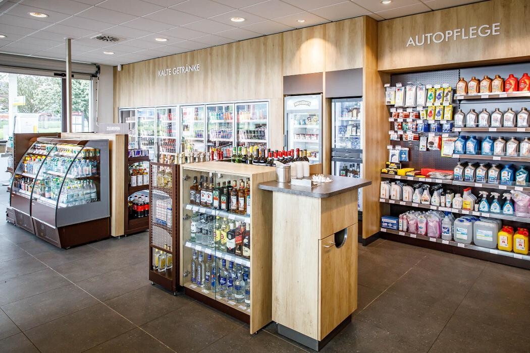 Bilder Shell Recharge Charging Station