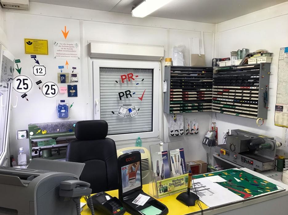 Bilder Autoschilder & Zulassungen STK Perleberg